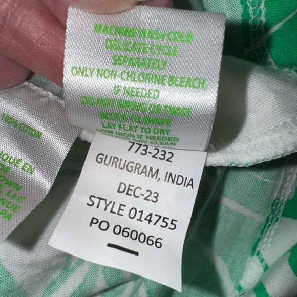 Lilly Pulitzer Lidia 3/4 Sleeve Spearmint Kiss My Tulips oversized XS NWT - Picture 8 of 16